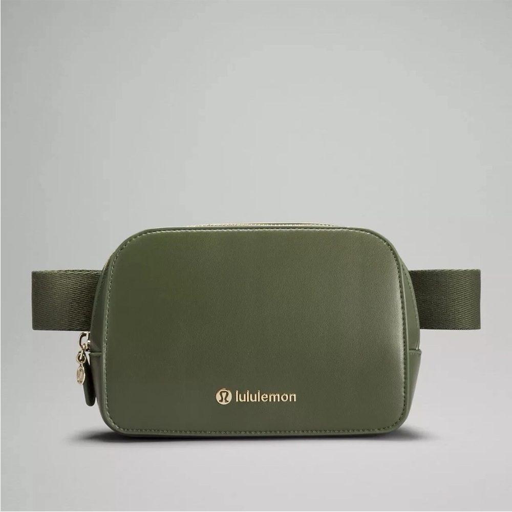 Lululemon Everywhere Belt Bag 1L Leather Alternative $98